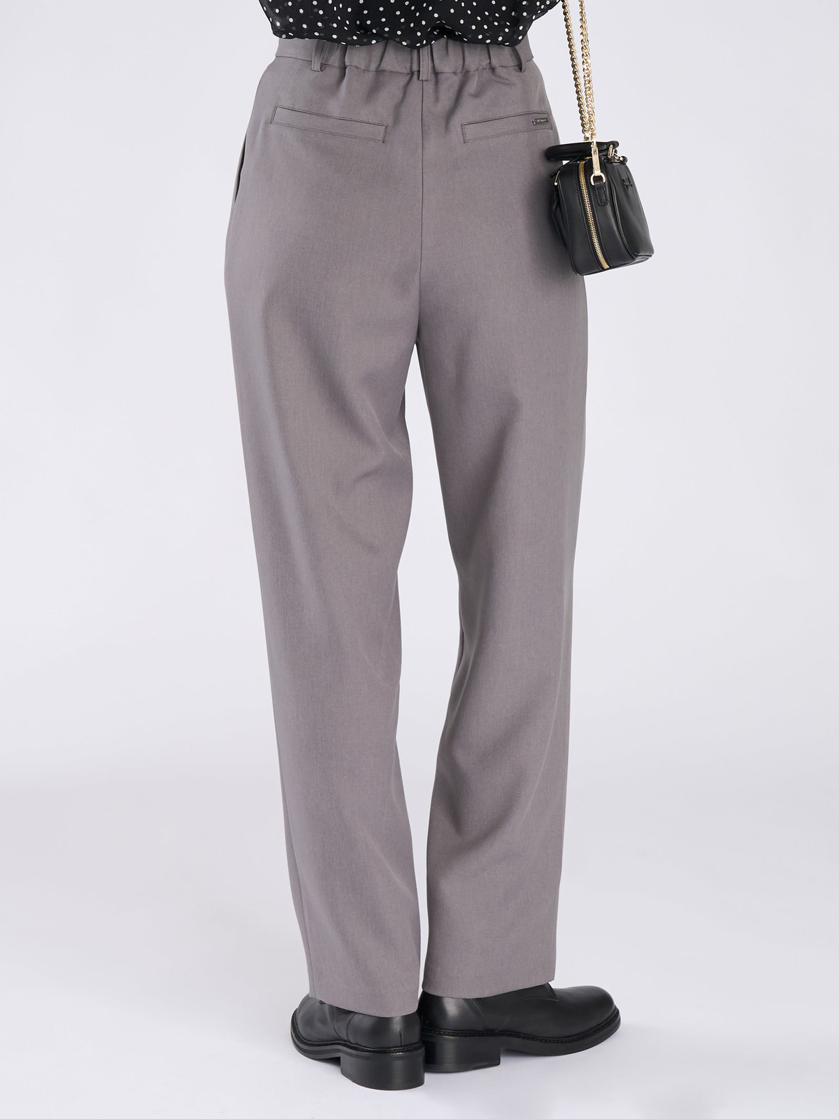 To b. by agnès b. ツイル ストレッチ タックパンツ グレー