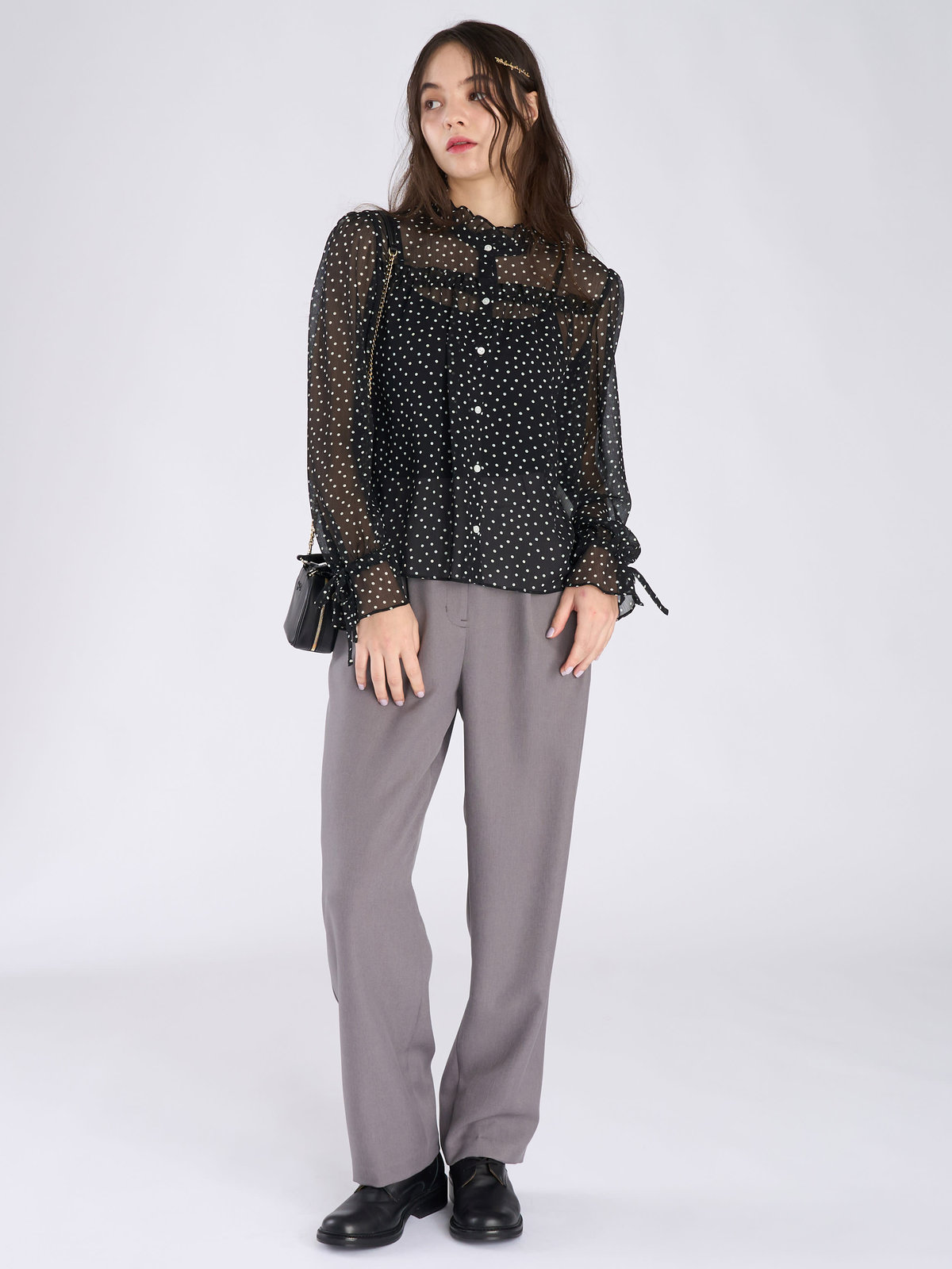 To b. by agnès b. ツイル ストレッチ タックパンツ グレー