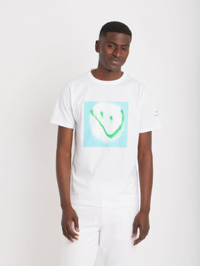 HOMME メンズ メンズ オーガニックコットン プリント 半袖 アーティスト Tシャツ ”KATSU” ホワイト