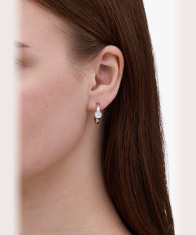 FEMME ウィメンズ パール フープピアス "Mother of pearl" シルバー