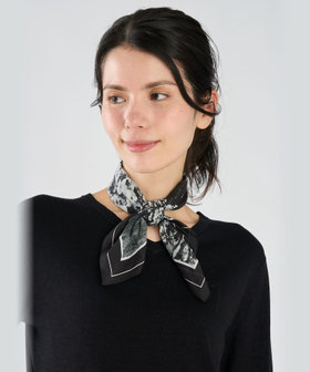 FEMME ウィメンズ 【by R 限定品】agnes b. フォトプリント コットン バンダナ "Sakura" マルチ