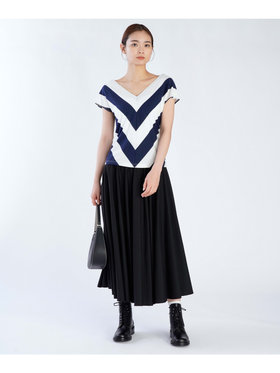FEMME ウィメンズ 斜線ストライプ コットン Vネック ノースリーブ Tシャツ ”Mellie” ネイビー×ホワイト