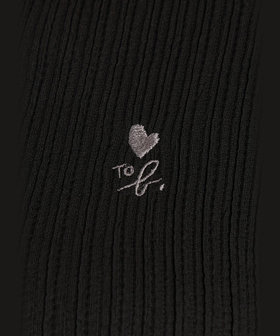 To b. by agnès b. ハート ロゴ コンパクト Tシャツ ブラック