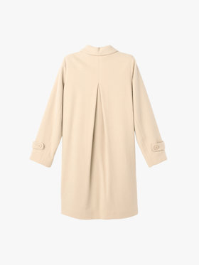 To b. by agnès b. Aラインコート "Pimilico" ホワイト