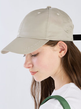 To b. by agnès b. 【Outlet】ロゴ刺繍 キャップ ホワイト