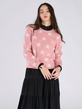 To b. by agnès b. ”To b.”ロゴ スター ジャカード ニット プルオーバー ピンク