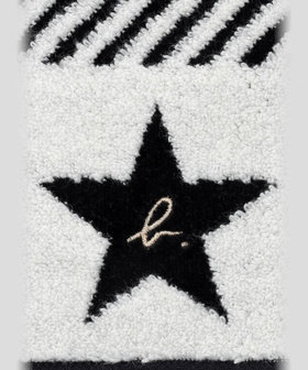 FEMME ウィメンズ "b."ロゴ スター ミニ タオルハンカチ ホワイト