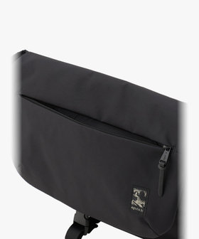 VOYAGE メンズ バッグ＆ウォレット ナイロン ラージ ショルダーバッグ "Trip" ZAH01-09 ブラック