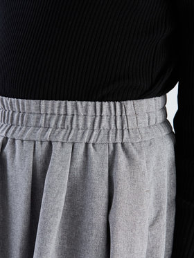 To b. by agnès b. 【Outlet】セミフレアスカート グレー