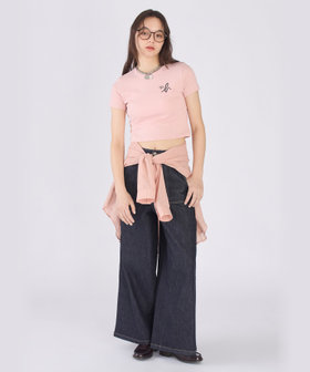 To b. by agnès b. "To b."ロゴ コットン 半袖 クロップド Tシャツ ペールピンク