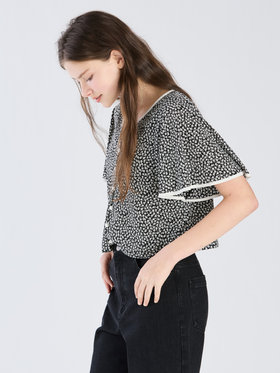 To b. by agnès b. 【Outlet】フラワープリント 半袖 ブラウス ブラック