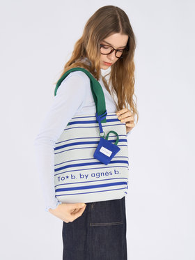 To b. by agnès b. ニット キーチャーム ブルー