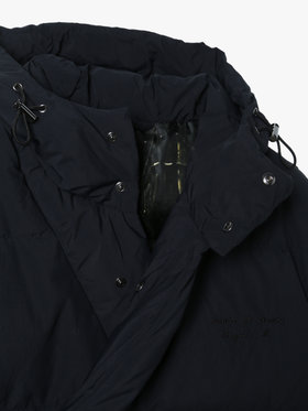 FEMME ウィメンズ agnes b. x ABODE OF SNOW “Mila 2.0 Down Jacket“ ブラック