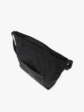 VOYAGE メンズ バッグ＆ウォレット ナイロン ラージ ショルダーバッグ ”Fred” ABH02-02 ブラック