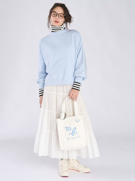 To b. by agnès b. WEB限定 ロゴ コットン ボリュームスリーブ スウェットプルオーバー ライトブルー