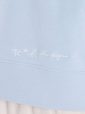 To b. by agnès b. WEB限定 ロゴ コットン ボリュームスリーブ スウェットプルオーバー ライトブルー