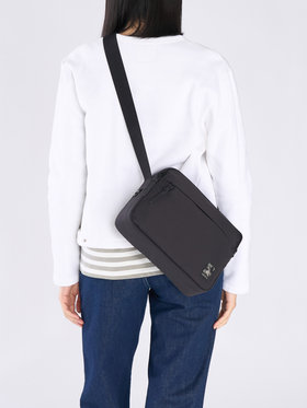 VOYAGE メンズ バッグ＆ウォレット ナイロン ミディアム ショルダーバッグ "Trip" ZAH01-08 ブラック