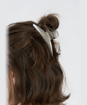 To b. by agnès b. To b. by agnes b.× green label relaxing ロゴ ヘアクリップ シルバー