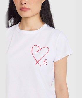 FEMME ウィメンズ "b."ロゴ ハート プリント コットン 半袖 Tシャツ "Brando" ホワイト