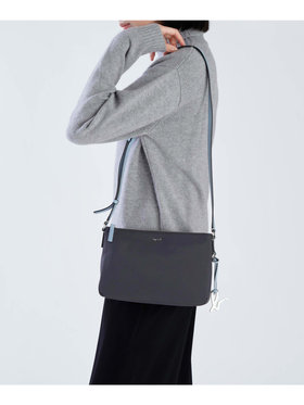 VOYAGE ウィメンズ バッグ＆ウォレット ナイロン ミディアム ショルダーバッグ "Adele" ZAS10-06 ブルー