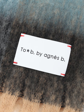 To b. by agnès b. ブロックチェック マフラー ブルー