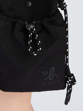 To b. by agnès b. 【Outlet】ナイロン ミニショルダーポシェット ブラック