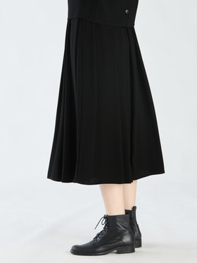 FEMME ウィメンズ ブラック トリアセテート クレープ プリーツ ロングスカート ”Grand Hotel” ブラック