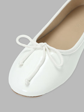 FEMME ウィメンズ バレーシューズ ホワイト