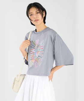 FEMME ウィメンズ プリント オーガニックコットン 5分袖 アーティスト Tシャツ "Mel Bernstine" グレー系その他