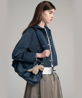 FEMME ウィメンズ SPORT b. ディノ XL フラッフィー キーチェーン ベージュ×ブラック