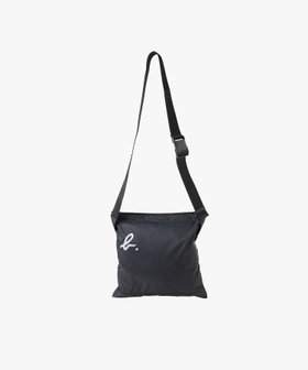 VOYAGE メンズ バッグ＆ウォレット ナイロン ラージ ショルダーバッグ "Air" XAH03-07 ブラック