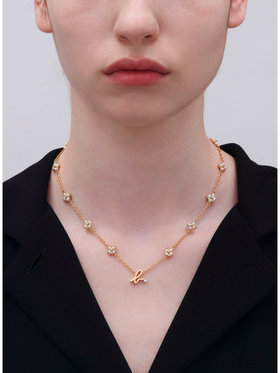 FEMME ウィメンズ b.ロゴ フラワーモチーフ パール ネックレス "Double bloom" ゴールド