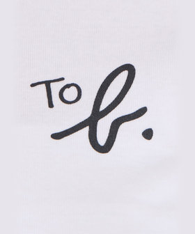 To b. by agnès b. "To b."ロゴ コットン 半袖 クロップド Tシャツ ホワイト