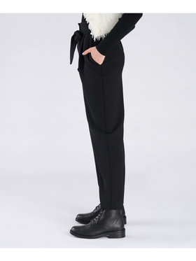 To b. by agnès b. ダブルクロス タックパンツ ブラック