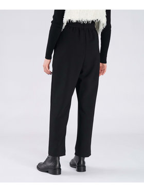 To b. by agnès b. ダブルクロス タックパンツ ブラック