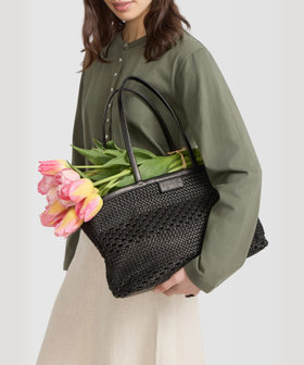 FEMME ウィメンズ ラムレザー 編み込み バッグ "Laurence" ブラック