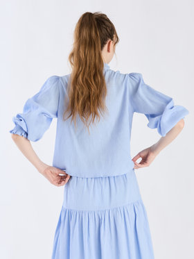 To b. by agnès b. 【Outlet】コットンクレープフリルブラウス ブルー