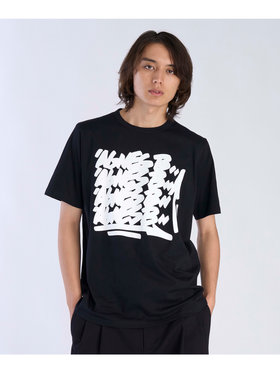 FEMME ウィメンズ プリント コットン 半袖 アーティスト Tシャツ "JonOne" ブラック