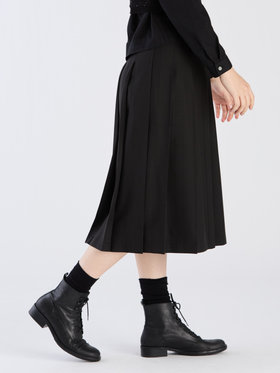 To b. by agnès b. 【Outlet】リノンプリーテッドスカート ブラック