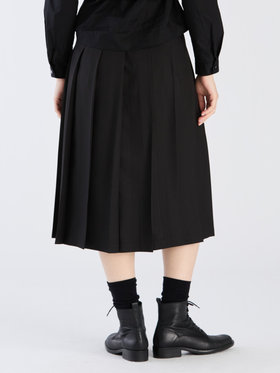 To b. by agnès b. 【Outlet】リノンプリーテッドスカート ブラック