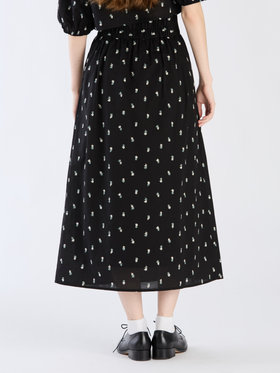 To b. by agnès b. 【Outlet】フラワーエンブロイダリースカート ブラック