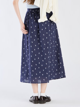 To b. by agnès b. 【Outlet】フラワーエンブロイダリースカート ネイビー