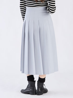 To b. by agnès b. 【Outlet】WQ06 JUPE サージプリーツスカート ライトブルー