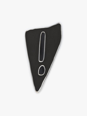 FEMME ウィメンズ ピンバッジ "!" ブラック