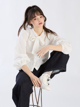 To b. by agnès b. 【Outlet】コットンフラワーレースブラウス ホワイト