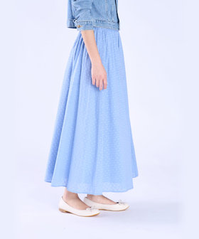 To b. by agnès b. フラワー コットン カット ジャカード スカート ブルー