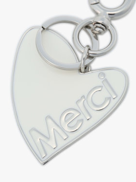 To b. by agnès b. メッセージ ハート キーチャーム ”Merci” ホワイト
