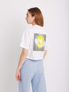 FEMME ウィメンズ オーガニックコットン プリント 5分袖 アーティスト Tシャツ "KATSU" ホワイト