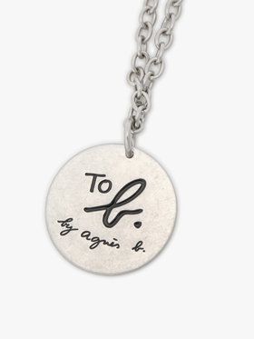 To b. by agnès b. カラー ロゴ モバイルストラップ シルバー