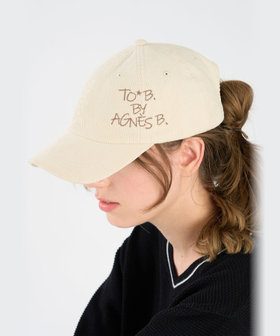 To b. by agnès b. コーデュロイ ロゴ キャップ ホワイト